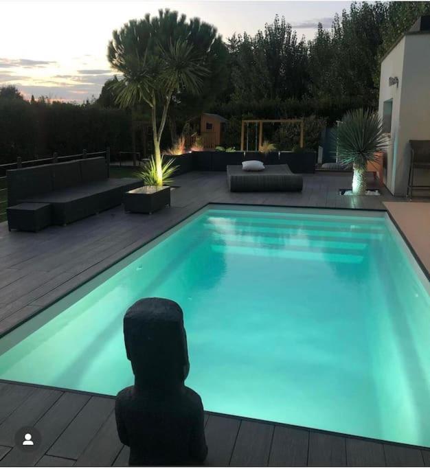 Maison De Vacances Contemporaine Avec Piscine Villa Vedène Eksteriør bilde