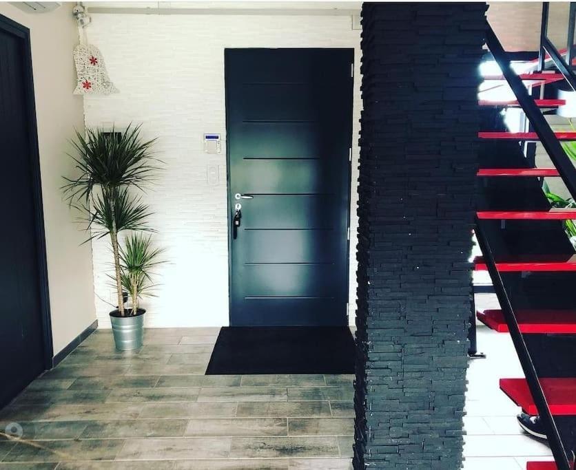 Maison De Vacances Contemporaine Avec Piscine Villa Vedène Eksteriør bilde