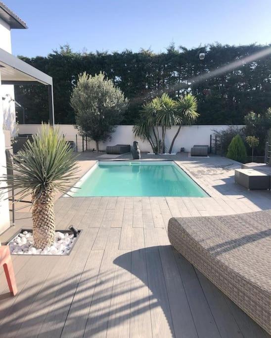 Maison De Vacances Contemporaine Avec Piscine Villa Vedène Eksteriør bilde